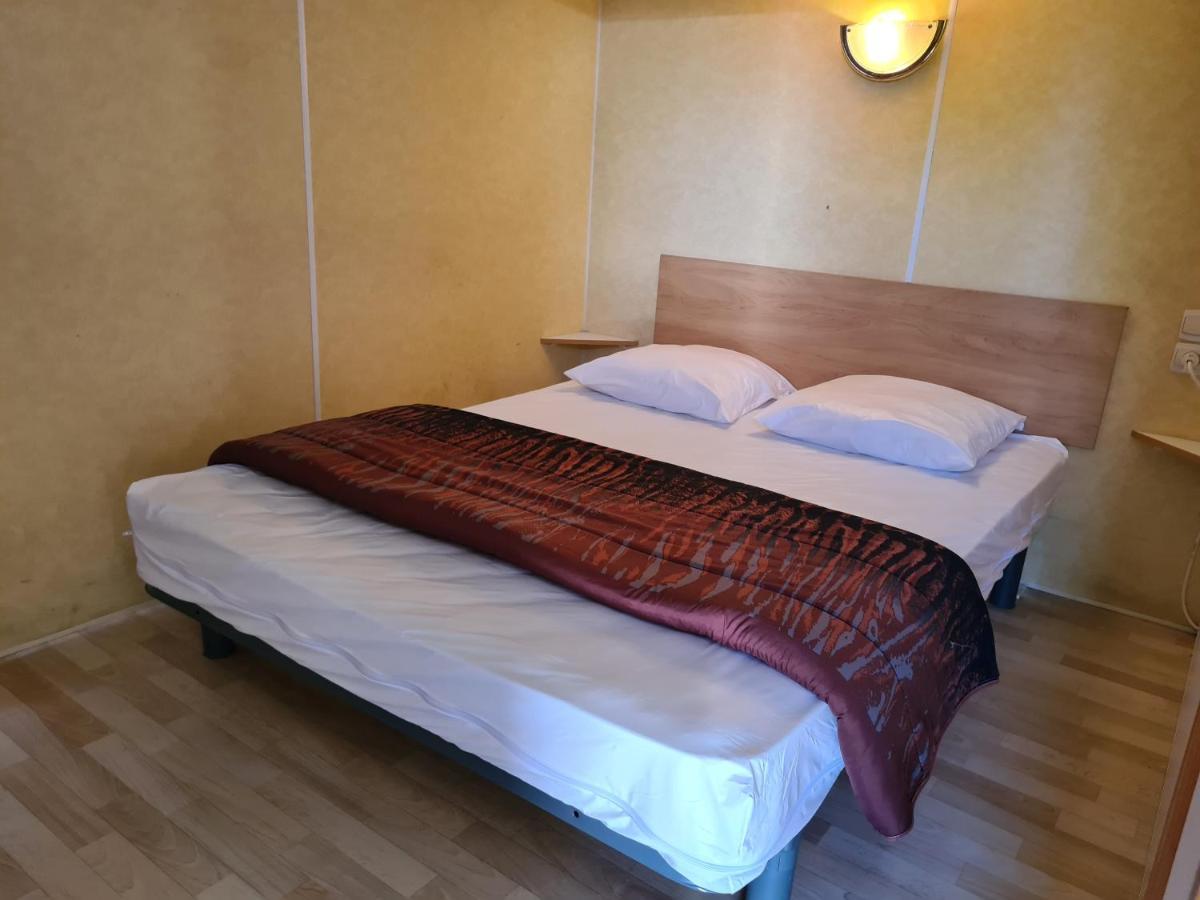Resort & Camping - Val De Braye Bessé-sur-Braye 外观 照片