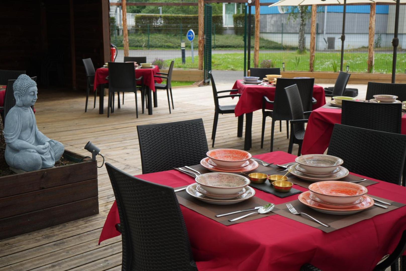 Resort & Camping - Val De Braye Bessé-sur-Braye 外观 照片
