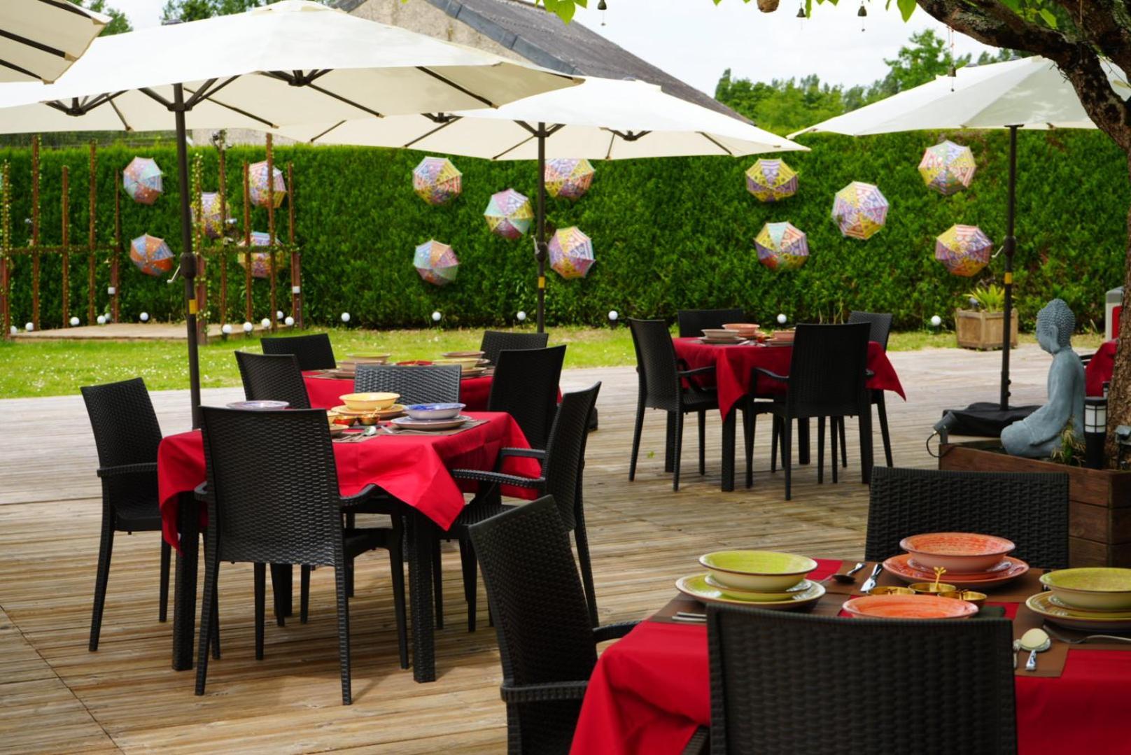 Resort & Camping - Val De Braye Bessé-sur-Braye 外观 照片