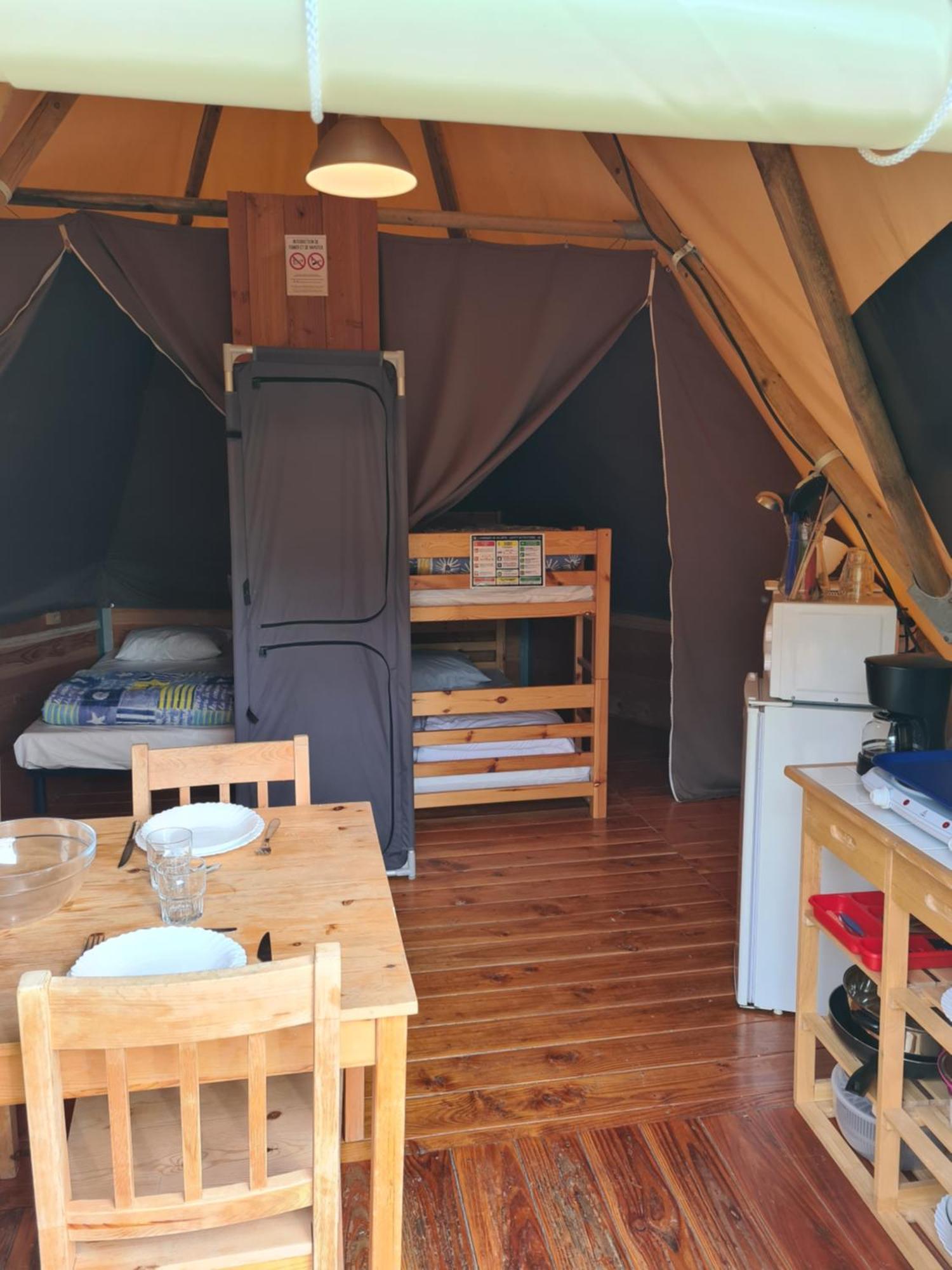 Resort & Camping - Val De Braye Bessé-sur-Braye 外观 照片